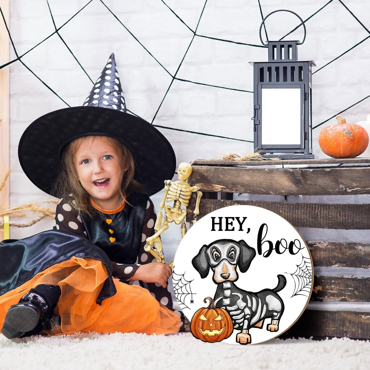 Halloween Decorations Wood Sign, Hey Boo Dachshund Pumkin Circle Door Sign, Halloween Themed Wooden Hanging Sign