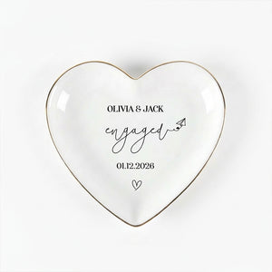Personalized Engagement Ring Dish, Custom Name Jewelry Dish, Engaged Gift for Couple, Bride to Be Gift, Custom Wedding Date Trinket Dish
