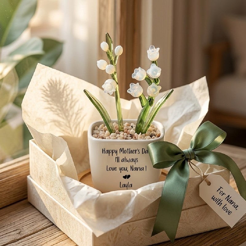 Customized Birth Flower Glass Gift for Mom, Personalized Mother's Gift, Handmade Glass Flower Pot Keepsake