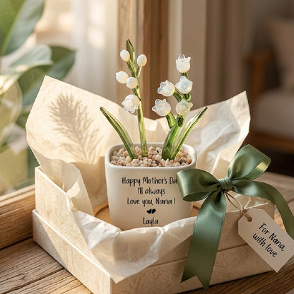 Customized Birth Flower Glass Gift for Mom, Personalized Mother's Gift, Handmade Glass Flower Pot Keepsake