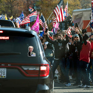 2Pcs Trump Pissing on Biden Sticker, 