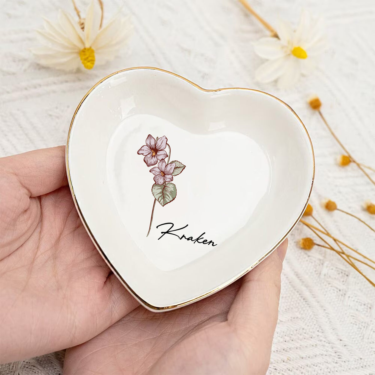 Personalized Birth Flower Heart Jewelry Dish, Custom Name Ring Dish, Birthday Gift for Her, Floral Trinket Dish, Mother's Day Gift, Gift for Mom