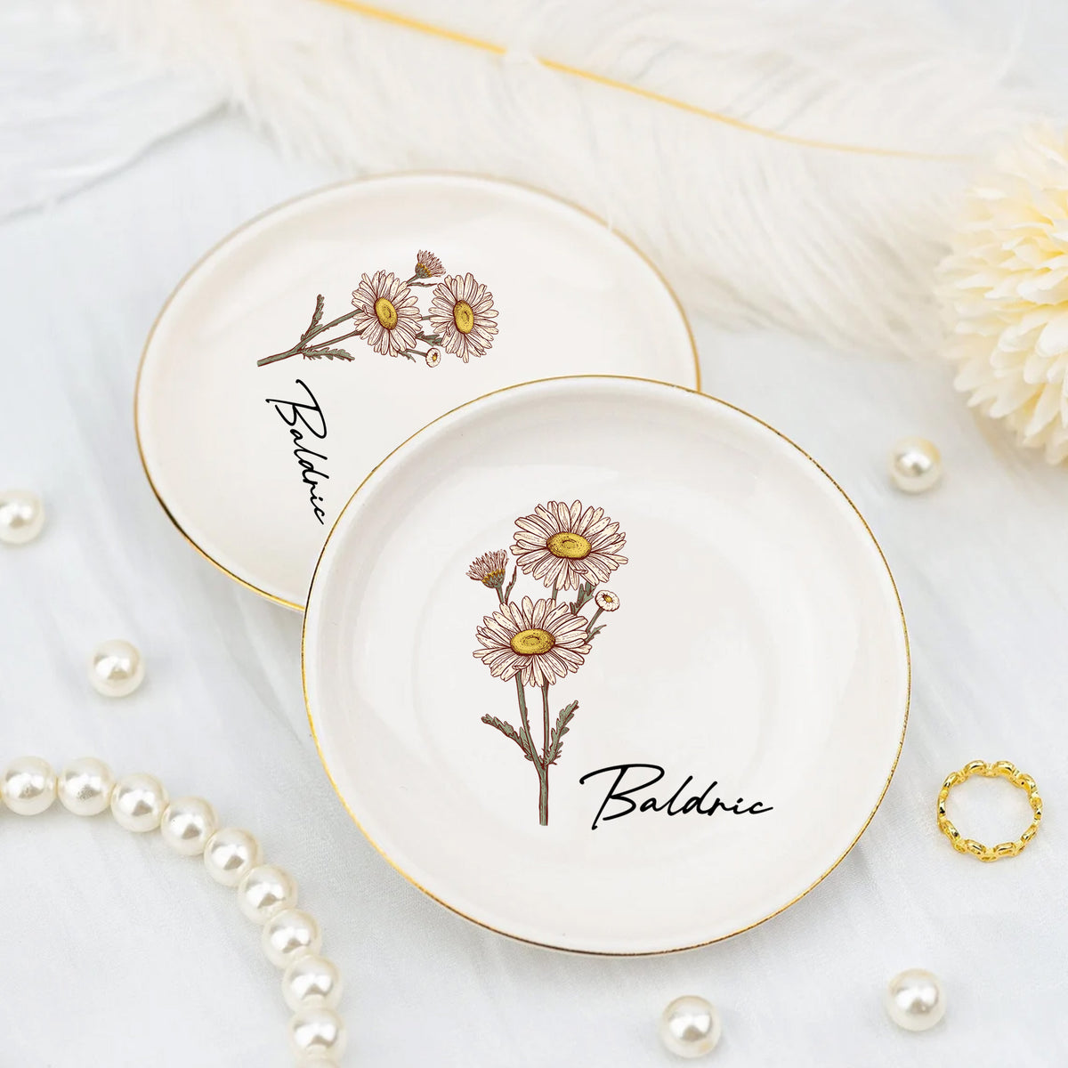 Personalized Birth Flower Heart Jewelry Dish, Custom Name Ring Dish, Birthday Gift for Her, Floral Trinket Dish, Mother's Day Gift, Gift for Mom